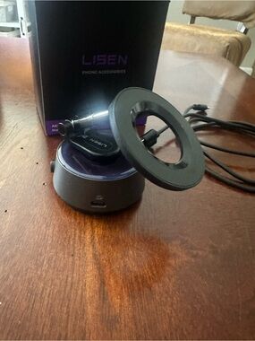 Lisen Black Car Charger & Magnetic Phone Holder - Wireless Charging Dock